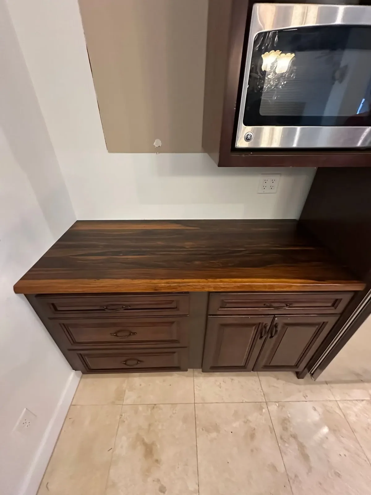 Custom cabinet detail by Ramos Cabinetry and Construction in Tempe, AZ